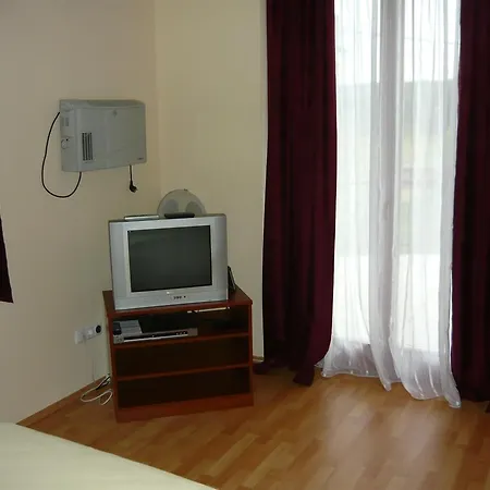 Marta Apartman