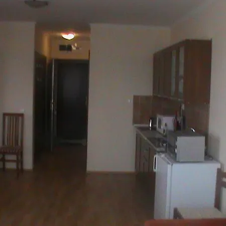 Marta Apartman * Kehidakustány